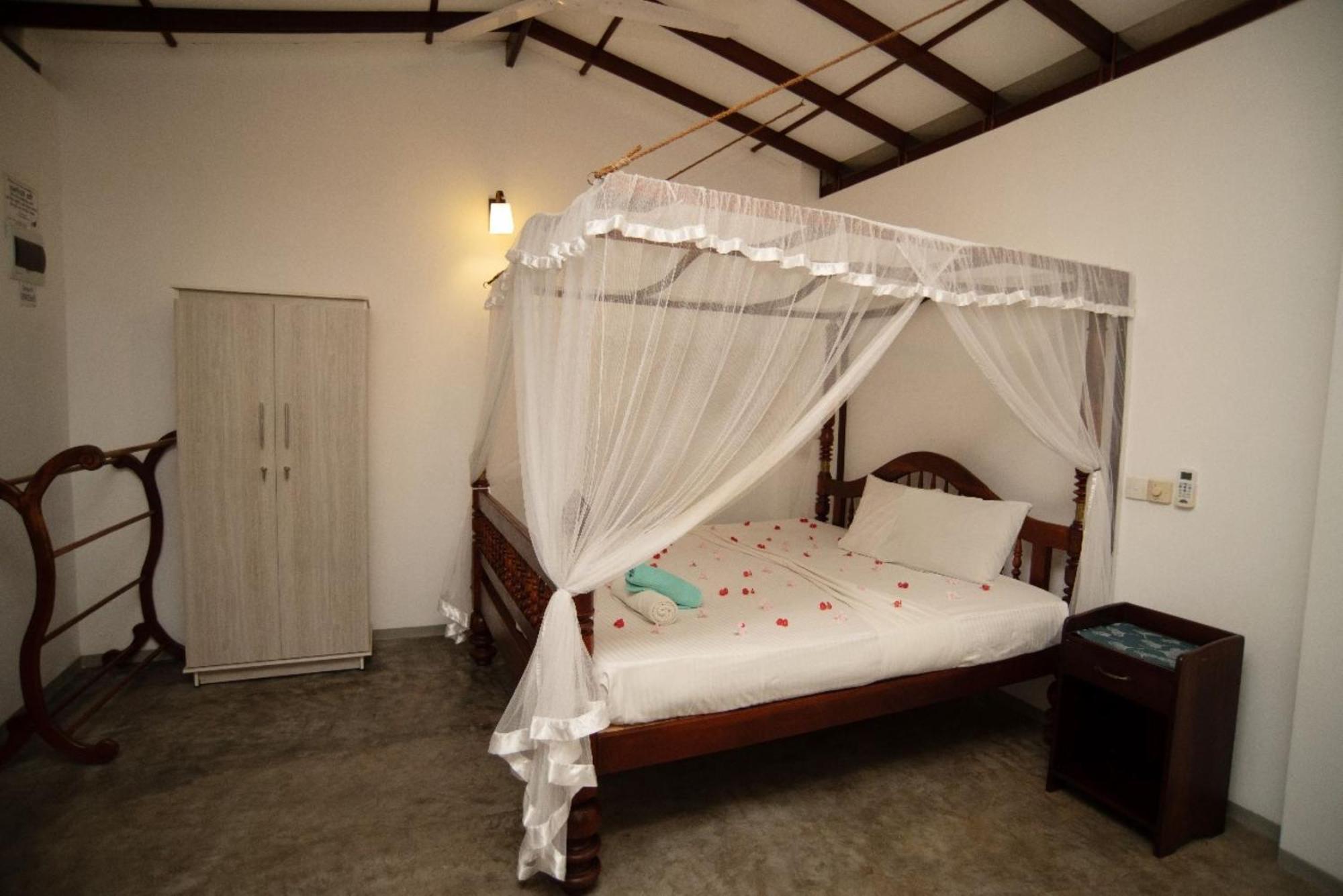Villa Mihindi Hikkaduwa Ngoại thất bức ảnh