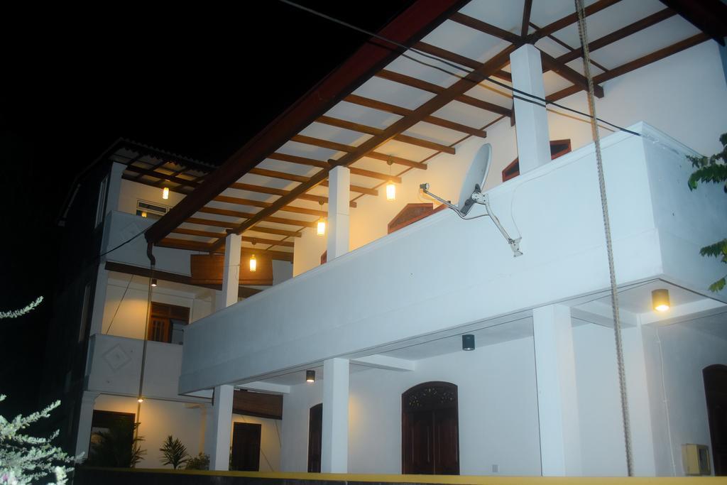 Villa Mihindi Hikkaduwa Ngoại thất bức ảnh